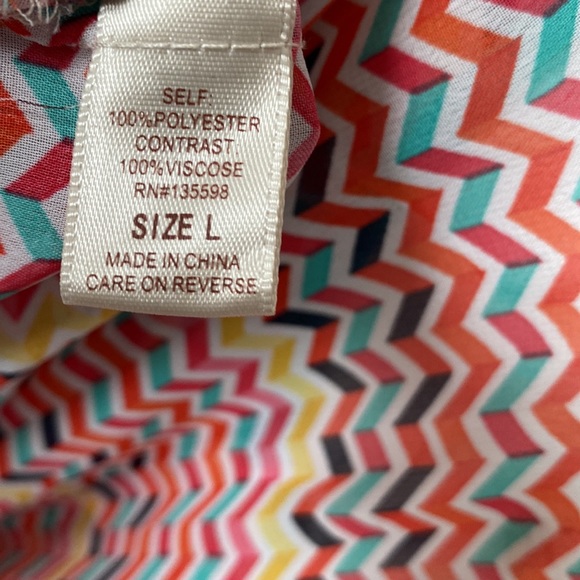 Liberty love sheer boho zigzagged printed multicolored sleeveless top, size L - Picture 5 of 6